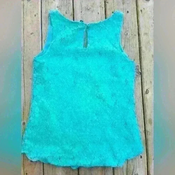 LA CHATEAU TEAL LACE TANK TOP - Picture 2 of 8